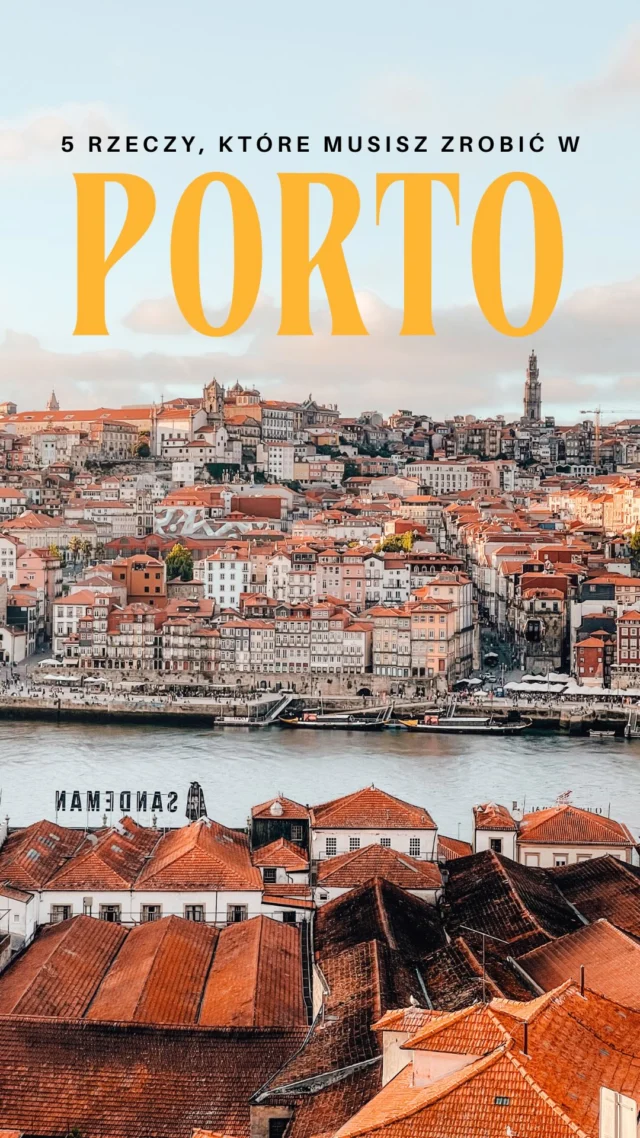 5 rzeczy, które musisz zrobić w Porto ✨🍷

✨ Zwiedzanie piwnic z winem i degustacja porto w Vila Nova de Gaia (po drugiej stronie rzeki)! Miasteczko wypełnione jest piwnicami, oferującymi zwiedzanie i degustację wina. Te najpopularniejsze to:

〰️Sandeman
〰️Cálem
〰️Ferreira Cellars
〰️Graham’s
〰️Taylor’s
〰️Porto Cruz

✨ Zachód słońca w parku Jardim do Morro z przepięknym widokiem na rzekę oraz Porto! 🌙

✨ Przejazd kolejką linową Teleferico de Gaia 🚡
 ✨ Spacer po Ribeira, czyli obrębie Starego Miasta, które zachwyci nas wąskimi brukowanymi uliczkami oraz wiekowymi kamienicami zdobionymi kolorowymi azulejos, czyli charakterystycznymi portugalskimi płytkami ceramicznymi! 

✨ Zjedzenie Francesinha - jest to taki portugalski croque madame, albo inaczej zawał serca na talerzu. Składa się m.in. z warstw chleba tostowego, wieprzowiny i kiełbasy, a to wszystko zapieczone pod serem oraz polane sosem piwnym 🤭

#porto #portugal #portugalia #visitportugal #visitporto #vilanovadegaia🇵🇹 #vilanovadegaia

Co zobaczyć w Porto? • Atrakcje w Porto • Atrakcje w Portugalii