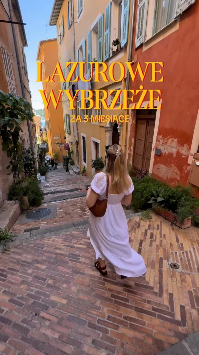 Lazurowe Wybrzeże za 3 miesiące 😍🍋 Kto się wybiera?! 🫢

Powiem Wam, że o ile jestem zwolennikiem zwiedzania poza sezonem (w miarę możliwości), to Lazurowe Wybrzeże w październiku było moim największym błędem od wielu lat! 🙈 Zapomniałam, że Francja to jednak nie Hiszpania, no i spotkała nas niemiła niespodzianka w postaci deszczu, który padał… codziennie. A raczej lało tak, że kilka razy dziennie suszyliśmy buty! No i niestety okazało się, że to wcale nie jest nic dziwnego. Spojrzałam na mapę i rzeczywiście - Lazurowe Wybrzeże leży całkiem wysoko i jesienią bywa tam dosyć deszczowo 🙈😜. Zdecydowanie mam ochotę na więcej Lazurowego Wybrzeża, ale już latem! W czerwcu, lipcu, sierpniu, albo we wrześniu. Fajnie byłoby skorzystać z całego uroku tego regionu, popływać w lazurowym morzu, wygrzać się w ciepełku. Są miejsca, które poza sezonem mają naprawdę dużo uroku, ale ze smutkiem przyznaję, że Lazurowe nie jest jednym z nich - beach cluby się zamykają, mocno czuć, że sezon się kończy, pogoda jest dosyć kapryśna, a turystów… wcale nie jakoś mniej 🫣🙈. Dodatkowo autobusy i komunikacja kursują rzadziej niż latem, więc wszystko było na maksa przepełnione, nie zatrzymywały się na przystankach i w sumie żadnych plusów wyjazdu „poza sezonem” nie zaliczyliśmy 🙈. Lekcja dla Was! 🤓😃

#lazurowewybrzeże #francja #nicea #nice #cotedazurfrance #cotedeazur #frenchriviera